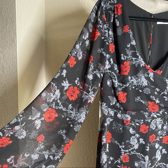 🆕 NWT Ali & Jay
Only Wish Floral Jumpsuit Size Lg - Picture 7 of 16